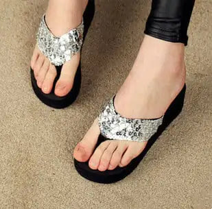 Korean Ladies Sequined Flip Flops for Summer Beach